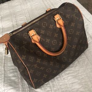 FAUX Louis Vuitton speedy